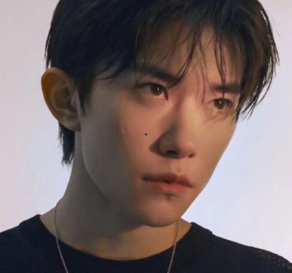 明星头像慢动作男,探寻明星头像中的男生魅力